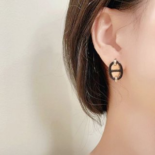 Limited edition, rare Hermes Mini Maillon earrings, N grade H100052