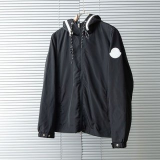 No.1 Popular Moncler Logo Tyx Rain Jacket Replica moy15340