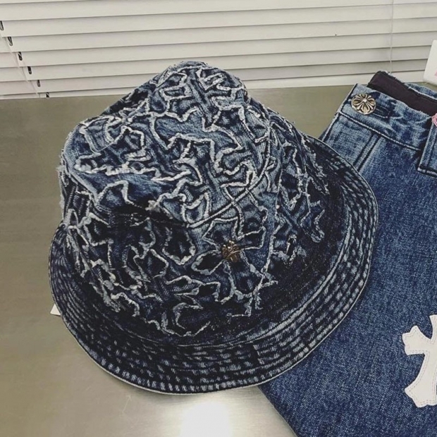 No. 1 in total sales! Chrome Hearts Replica Dagger Denim Hat Dagger Denim Bucket Hat Kuq13360 No. 1 in total sales! Chrome Hearts Replica Dagger Denim Hat Dagger Denim Bucket Hat Kuq13360