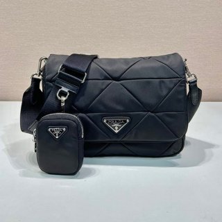 Many celebrities love Prada Padded Re-Nylon Shoulder Bag Replica pux49612