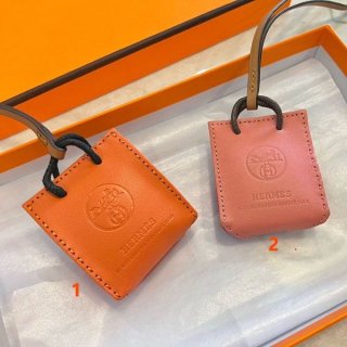 Cute Hermes bag charm replica ero23075