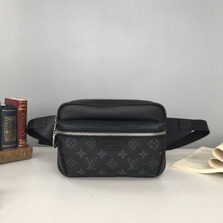 Love at first sight?☆? Louis Vuitton replica bum bag outdoor crossbody M30245