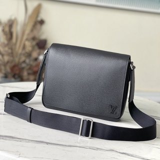 The most popular Louis Vuitton shoulder bag replica: District PM NV3 M30850