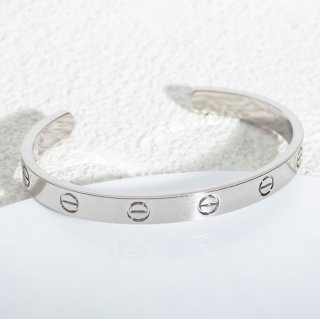Cartier LOVE Bracelet Replica White Gold Bangle kae94964
