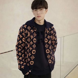 Hard to find fake Louis Vuitton cardigan in orange fluorescent monogram 1AAU8T
