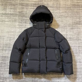 Very popular: Canada Goose Replica Wyndham Parka Wyndham Black Label Caa75582