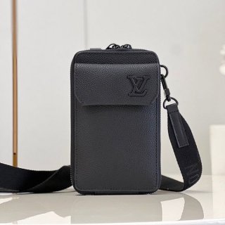 The rapidly growing popularity of Louis Vuitton phone pouch shoulder bag replica vuh85946