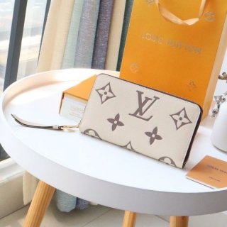 Sold out in Japan, rare? Louis Vuitton Zippy Wallet Replica Monogram M80116