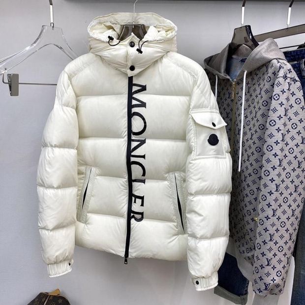 20/21AW This season's hottest model Moncler down jacket ★MAURES★ Ultra rare color moa21700