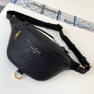 Sold out Louis Vuitton All Black Bum Bag Replica Body Bag M44812