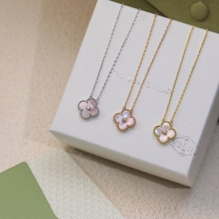 Tracked shipping [Fake Van Cleef & Arpels] Alhambra Pendant vac97621