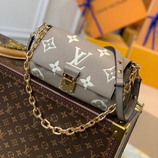 Before it sells out! Louis Vuitton Shoulder Bag Replica Favorite Monogram M45836