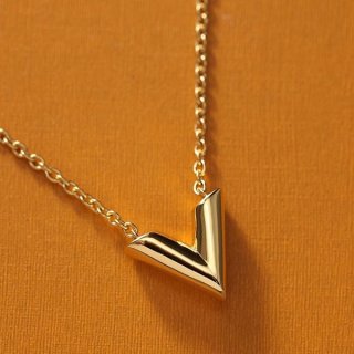 Free shipping Louis Vuitton Essential V replica necklace vun11789