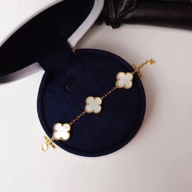 Rare Van Cleef & Arpels Vintage Alhambra Replica Bracelet 5 VCARA41300