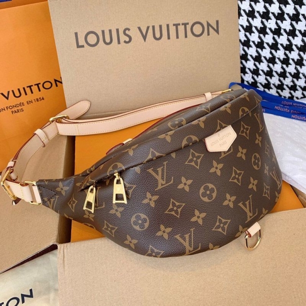 Very popular? Louis Vuitton body bag copy Monogram bum bag 3WAY brown M43644