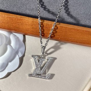 No.1 Popular Louis Vuitton LV Logo Necklace Replica vud61476