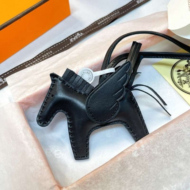 Very popular Hermes Replica Rodeo Pegasus Charm ero44108