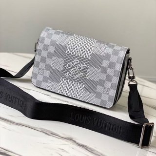 Louis Vuitton Studio Messenger Replica Not Available in Japan ★ Shoulder Bag Damier Antarctica N50014