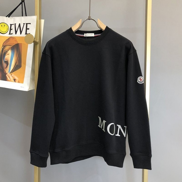 Rare color Moncler side logo sweatshirt copy black mos36872