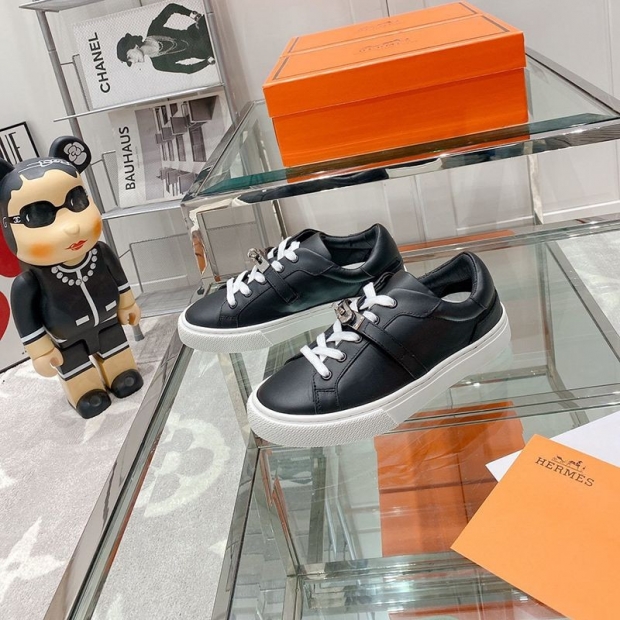[Not available in Japan] Hermes Day Sneakers Replica erv63564