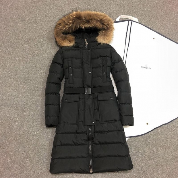 Extremely rare! Moncler replica down jacket with fur and hood mod71584