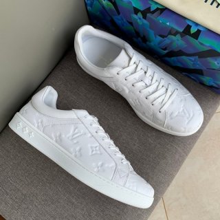 Louis Vuitton Sneakers Replica Charlie Shoes Not Available in Japan vuk88868