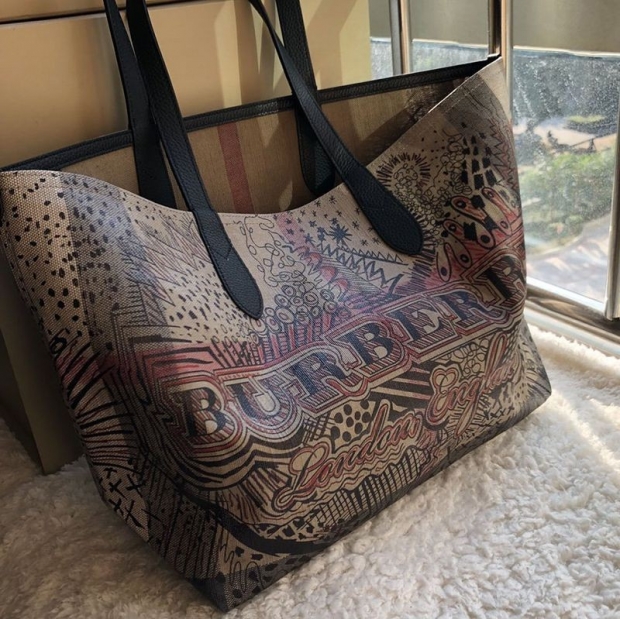 Burberry Pocket Bag Outdoor Travel Check Reversible Bag Fake Bam04252