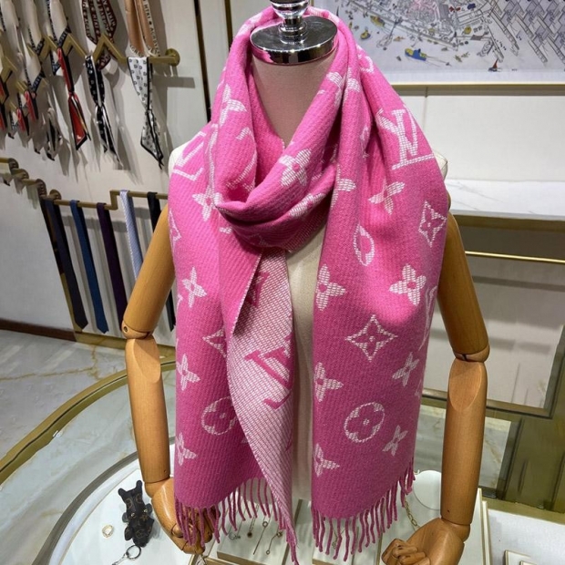 Louis Vuitton Monogram Bicolor Scarf Replica M76699 Sold Out