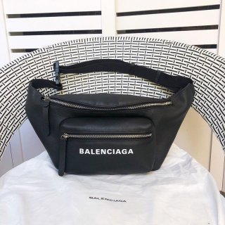 Want it? Super limited edition? Balenciaga Everyday Logo Belt Bag fake leather bap06907