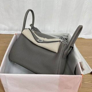 Hermes Lindy 26 Silver Taurillon Clemence erd75860