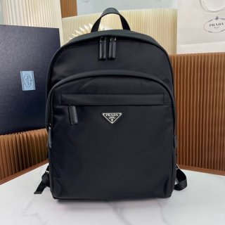 Love at first sight? Prada Re Nylon Saffiano Leather Backpack Replica puj69690