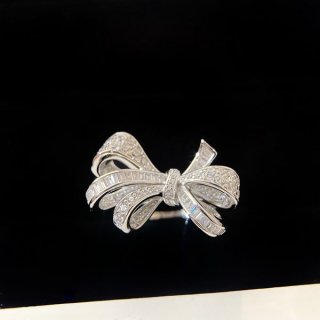 Graff Replica Tilda's Bow Classic Diamond Ring RGR507