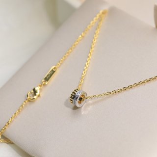 Love at first sight? Boucheron replica Quatre Radiant pendant mini JPN006491