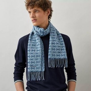 An eye-catching item! [Hermes] Cashmere scarf replica ★ H393832T05