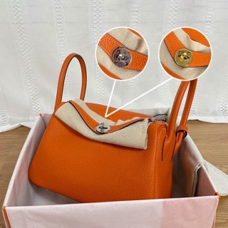 Hermes Lindy Replica 26cm Taurillon Clemence 2-tone hardware era29289