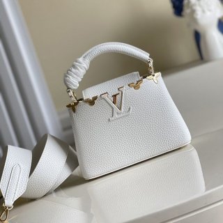 Very popular!! New color Louis Vuitton shoulder bag Capucines replica vuy66095