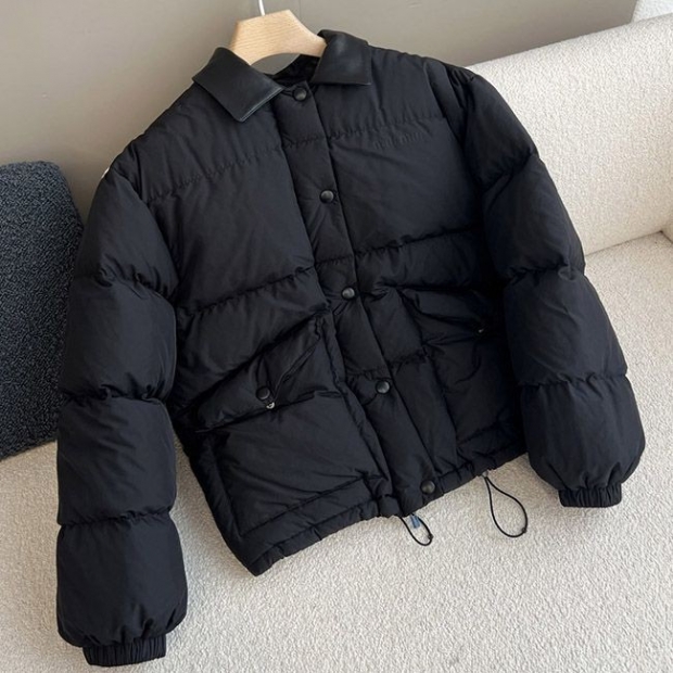 Stylish Miu Miu Technical Cropped Replica Down Jacket myw75470