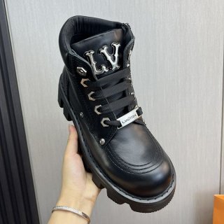 [Overseas exclusive] Louis Vuitton LV Checker Combat Boots Replica ★ 1ACNEY