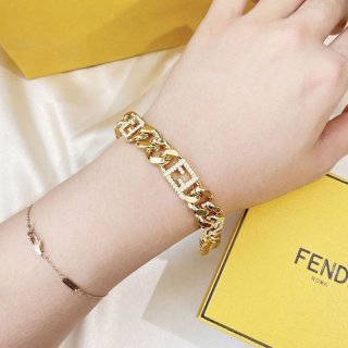 Not available in Japan ★ Fendi ★ Baguette FF motif bracelet fake Gold number94621