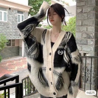 Balenciaga cardigan replica with the best texture bag59635