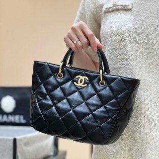 Rare Chanel Tote Bag Parody Matelasse Elegant Black shk41587