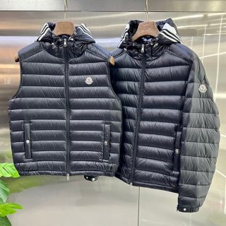 Parallel import Moncler CORNOUR short down jacket, 2 sizes moj78069
