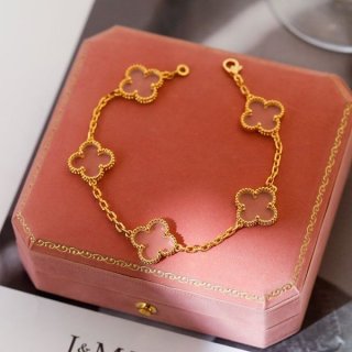 Very popular!! New color Van Cleef & Arpels Vintage Alhambra replica bracelet vad95135