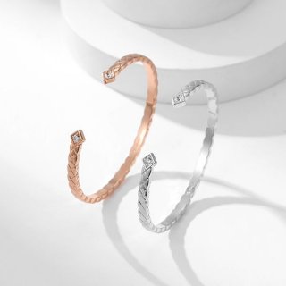 An eye-catching item! [Chanel] Coco Crush replica bracelet sha04160