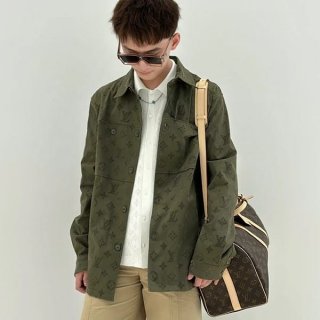 I definitely want this! Louis Vuitton Grade N Monogram Cotton Overshirt vuj00900