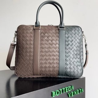 The rapidly growing popularity of the Bottega Veneta Slim Intrecciato Briefcase, 2way, fake boq37604