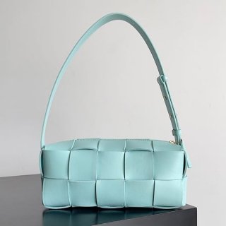 Immediate delivery Bottega Veneta Small Brick Cassette Shoulder Bag Replica bog74704