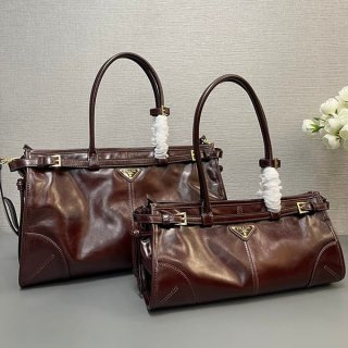 Luxury brand Prada medium leather handbag replica 2 sizes puq78314