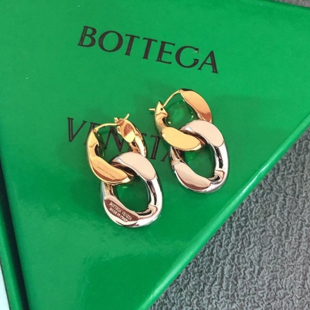 Very popular all over the world? Fake Bottega Veneta drop earrings, gorgeous 18-karat gold-plated boi15648