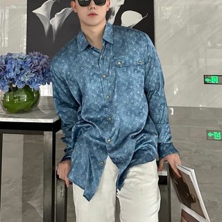 The hottest topic! Louis Vuitton N-grade Monogram Cloud Masculine Shirt Replica vuo62324